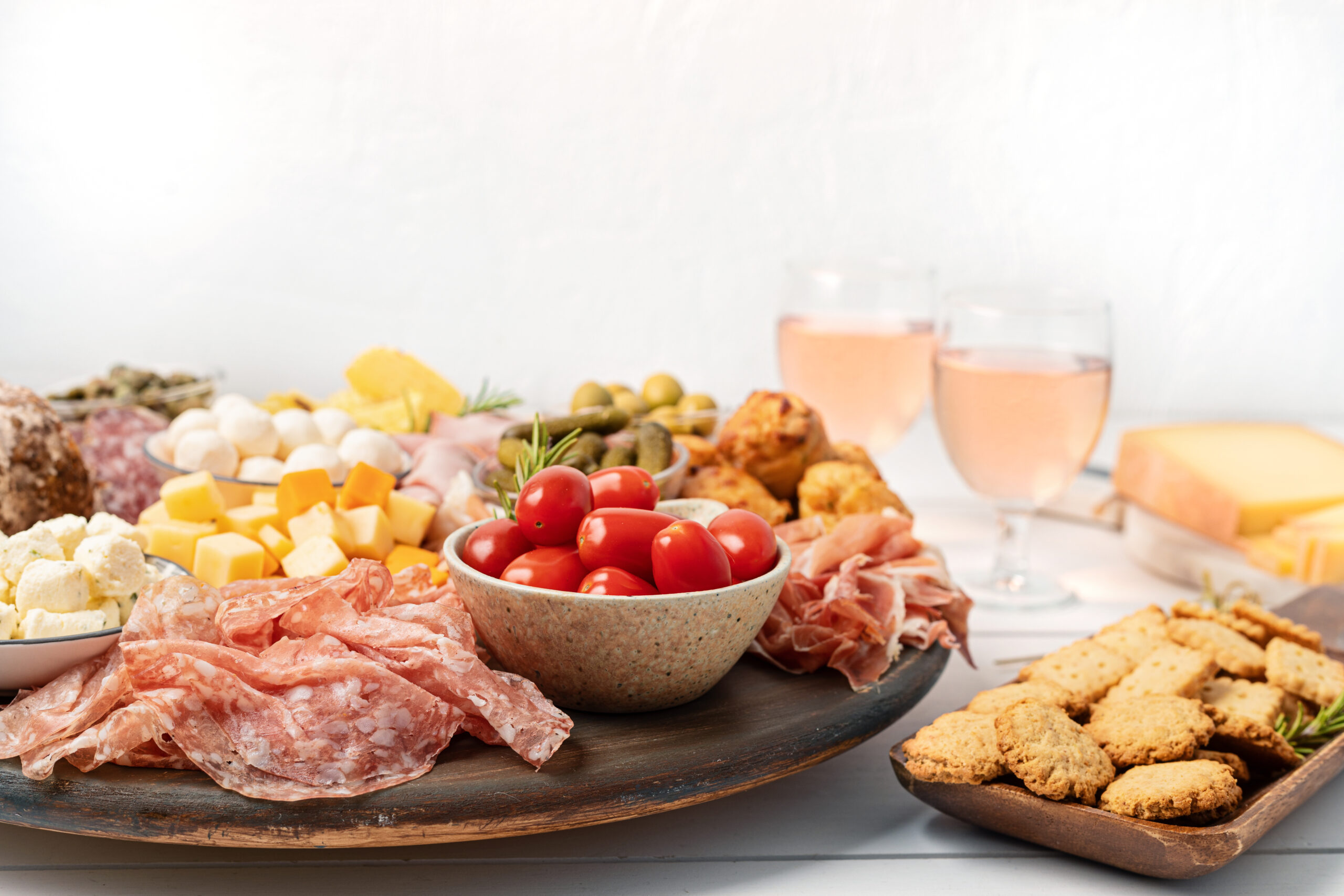 Quoi manger pendant un apéro ? Le guide de vos soirées